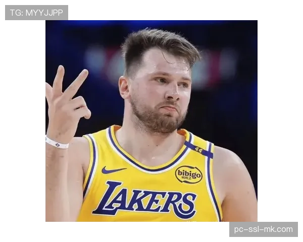 NBA公布新赛季流量前十球星:东契奇8.45亿居首,詹姆斯位列第九 NBA公布新赛季流量前十球星:东契奇8.45亿居首,詹姆斯位列第九