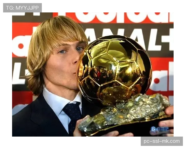 哈兰德经纪人拉伊奥拉现身马德里，引发转会猜测